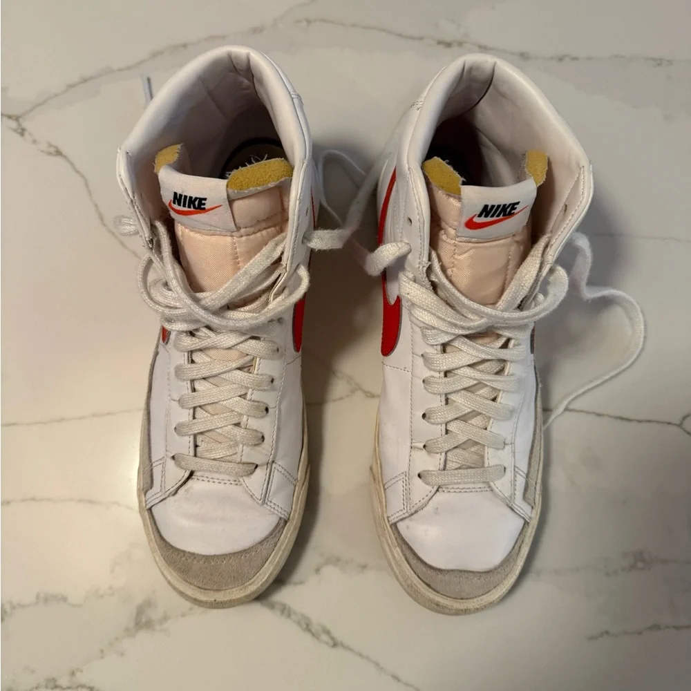 Nike Blazer Mid '77 Vintage White/Habanero Red Men’s Sneakers Size 9 - Picture 4 of 5